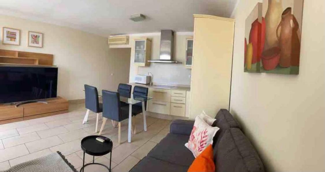 Apartamentos Oasis Maspalomas ماسبالوماس المظهر الخارجي الصورة